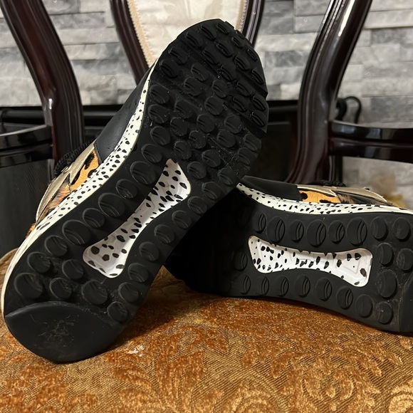 Steve Madden Women's Cliff Animal Sneaker- Size 8 - Picture 7 of 12